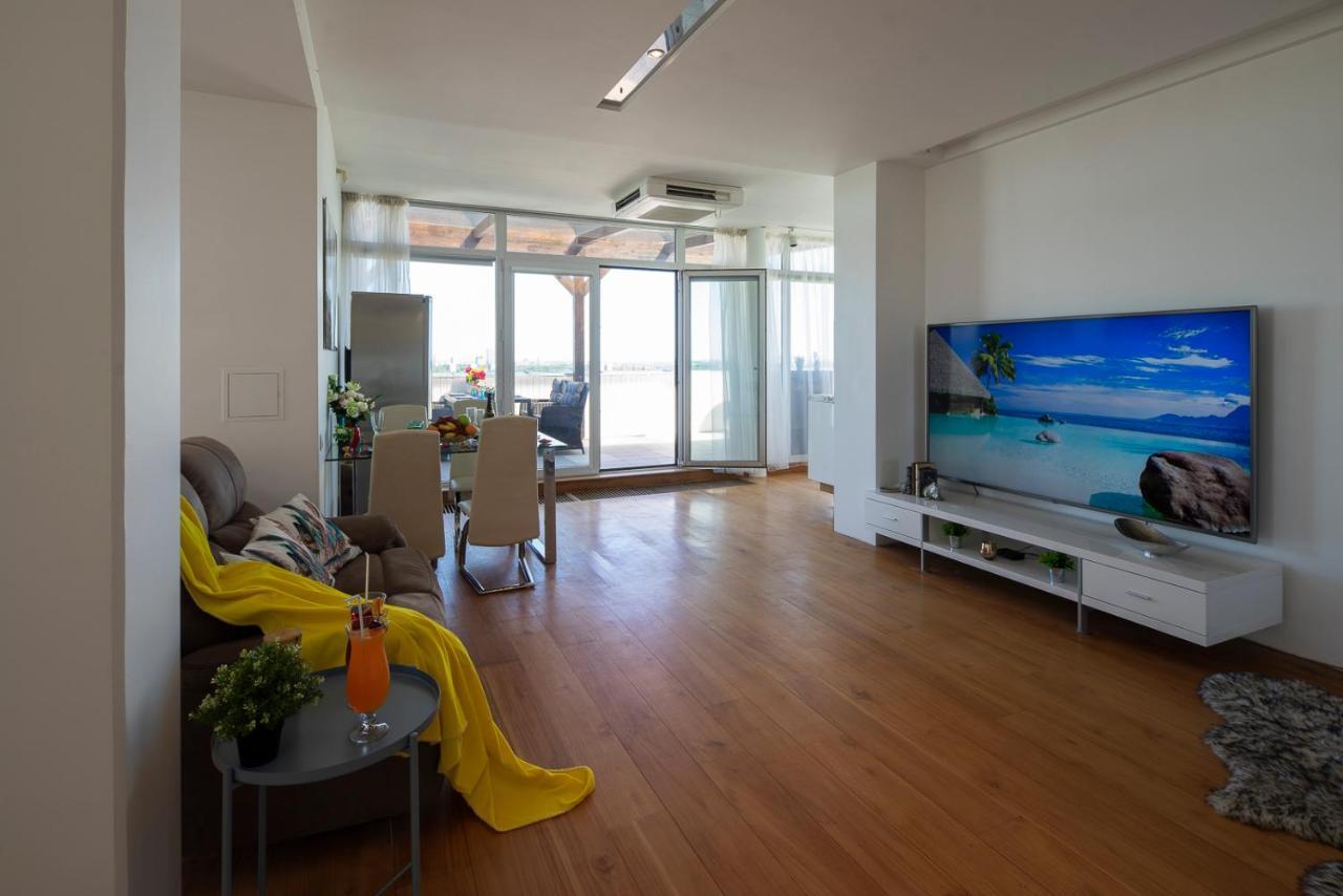 Skyhouse Riga Private Penthouse And Spa Екстер'єр фото