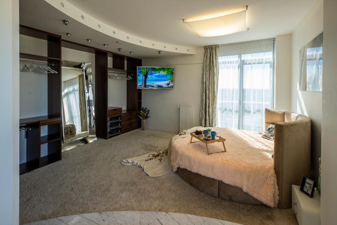 Skyhouse Riga Private Penthouse And Spa Екстер'єр фото
