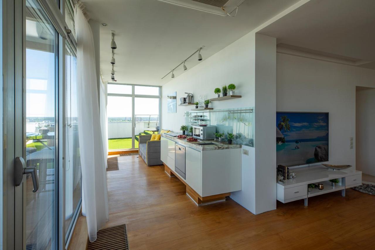 Skyhouse Riga Private Penthouse And Spa Екстер'єр фото